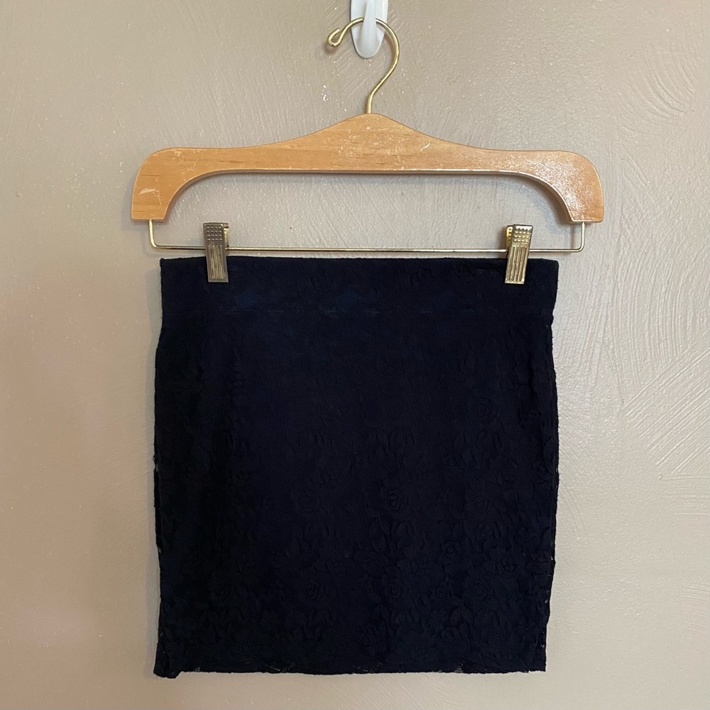 Nollie black pencil skirt